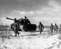 Men-armour-Battle-of-the-Chosin-Reservoir-December-1950.jpg